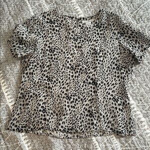 Anna And Frank animal print Boxy Short Sleeve Blouse 100% silk